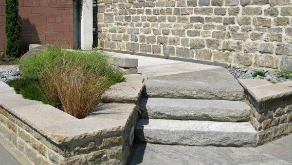 walls and steps image